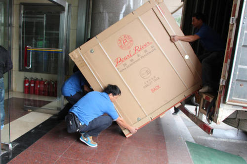 阿巴嘎钢琴贵重工艺品无忧运